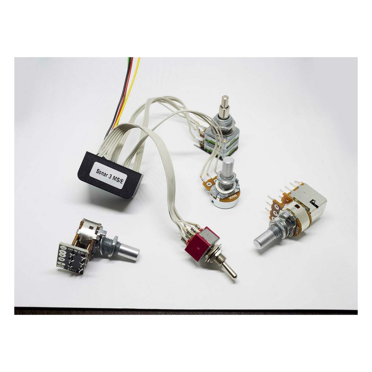 Delano DEG 03 MS/E 3-Band Preamp, External Mid Select